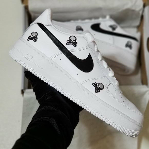 Custom Nike Air Force 1 Custom Black White